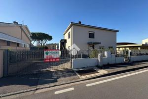 CAPANNONE A SAN GIOVANNI VALDARNO