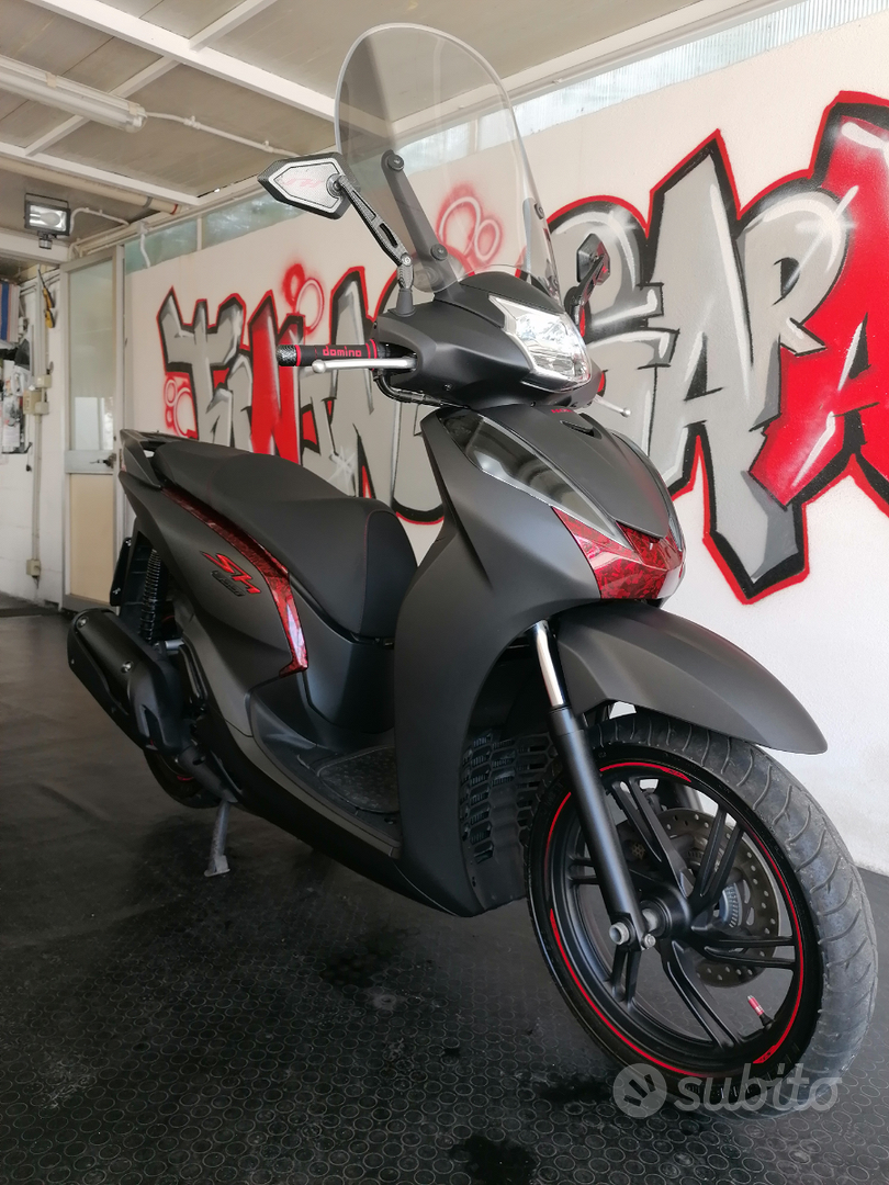 Messina Sh Usato 300 Honda Sh 300 Sport Moto E Scooter In Vendita