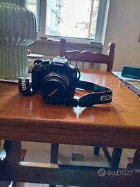 Canon EOS 1200D + Obiettivo 18-55mm