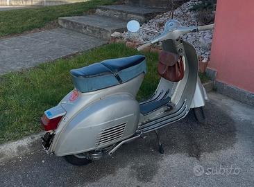 Vespa Sprint Veloce Conservata