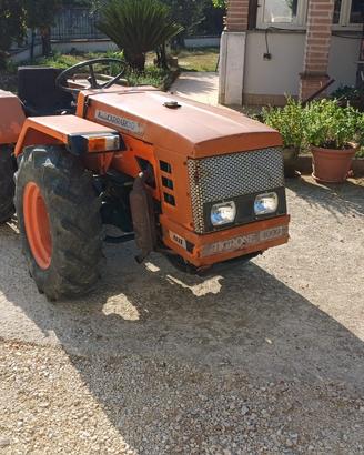 Trattore Carraro