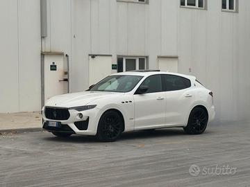 MASERATI LEVANTE V6 GRANSPORT