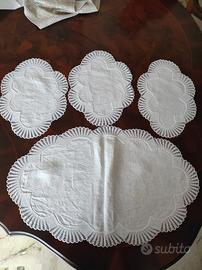 Centri all'uncinetto e lino