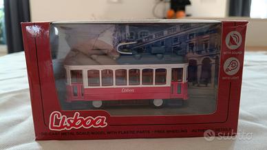 Souvenir tram Lisbona con luci e suoni 