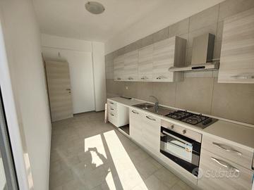 CUCINA COMPLETA DI ELETTRODOMESTICI NUOVA