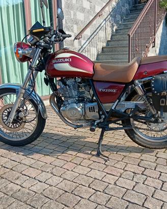 Suzuki TU 250 Super Classic