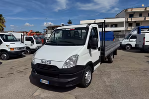 Iveco daily 35s13 cassone fisso
