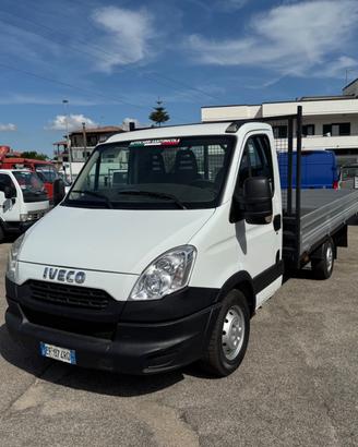Iveco daily 35s13 cassone fisso