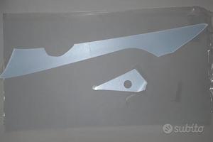 Adesivo emblema sup.carena dx gsx600-750 00-03
