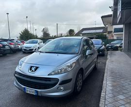 Peugeot 207 1.4 benzina Neopatentati