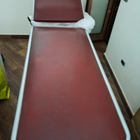 Lettino per massaggi e altro