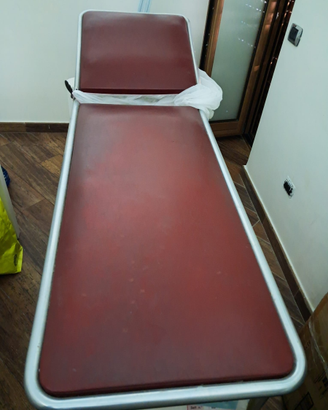 Lettino per massaggi e altro