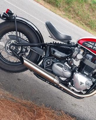 TRIUMPH BONNEVILLE BOBBER 1200