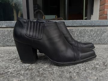 Stivaletti Duccio Del Duca in pelle num. 37,5