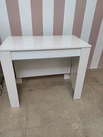 Tavolo bianco