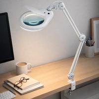 lampada da tavolo con lente 