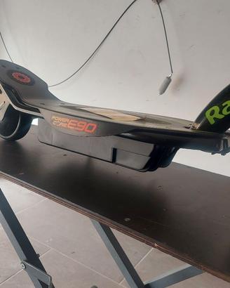 Monopattino elettrico RAZOR POWER CORE E 90