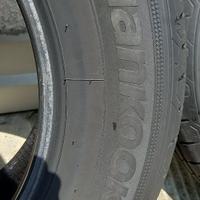 4 pneumatici 215/65 R17 Hankook Ventus