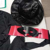 costume zorro  5-7 ANNI  