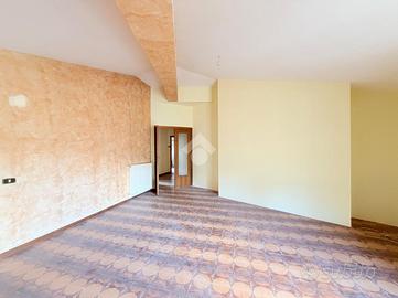 3 LOCALI A VALMONTONE