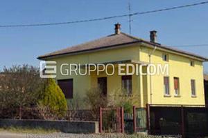 Casa, Broni.
