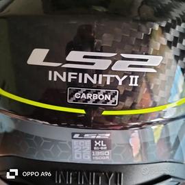 Casco moto in carbonio