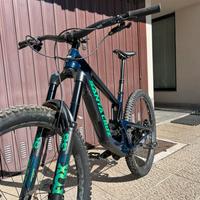 Santa cruz megatower