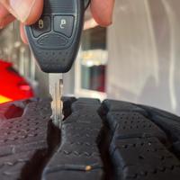 4 GOMME TERMICHE 255 70 18 BLAZZER NUOVE!