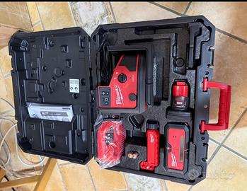 Milwaukee laser 360 gradi m12 ultimo modello