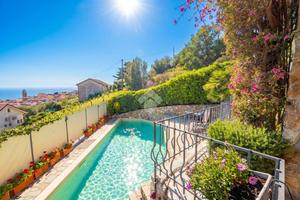 VILLA SINGOLA A COSTARAINERA