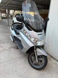 Piaggio X8