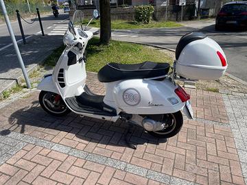 Vespa GTS 300 Super