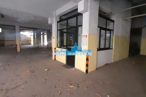 Locale autorimessa - magazzino via montegrappa