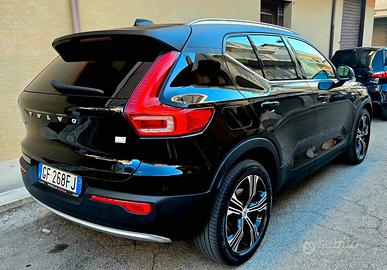 VOLVO XC40 T5 Recharge Plug-in Hybrid INSCRIPTION 