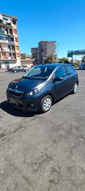 Peugeot 108 benzina 69 CV benzina.