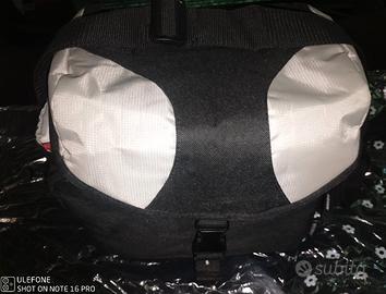 custodia per trasporto fotocamera  e obiettivi