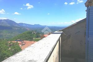 4 LOCALI A SAN VITO ROMANO