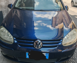 Volkswagen Golf 5 serie 2.0 TDI 140 cavalli blu