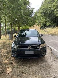 Volkswagen tiguan 4Motion DSG business 4x4