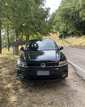 Volkswagen tiguan 4Motion DSG business 4x4