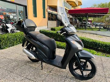 HONDA SH 150 PASSAGGIO GARANZIA TAGLIANDO INCLUS