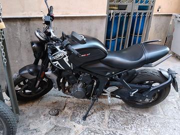 Triumph trident 660
