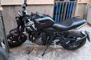 Triumph trident 660