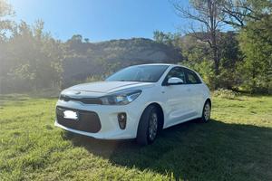 Kia rio 1.2 benz 84cv unico proprietario
