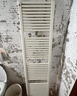 Scaldasalviette IRSAP bianco – come nuovo
