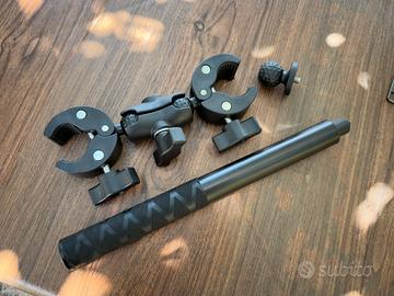 Kit accessori morsetto e selfie stick invisibile