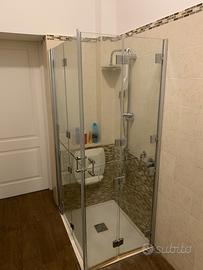 Box doccia a libro per invalidi + seggiolino