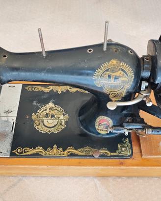 Macchina da Cucire Vintage Mundlos d'Epoca