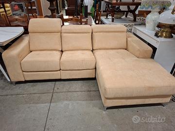 divano con seduta elettrica 
