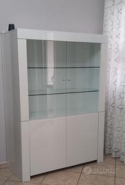 Mobile moderno con vetrina bianco lucido